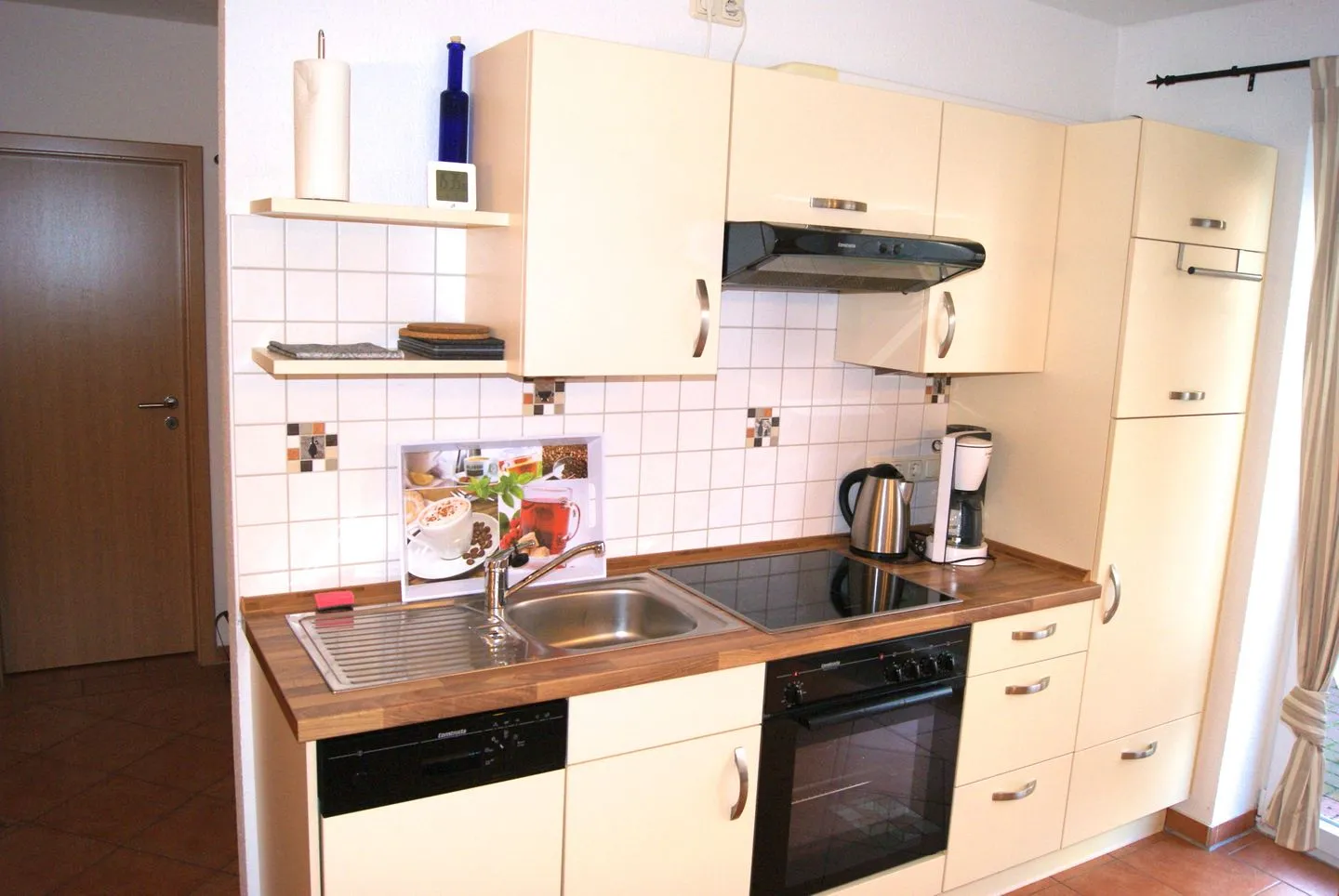 Ferienwohnung Fledderweg 23a Norddeich - Küche / Küchenzeile