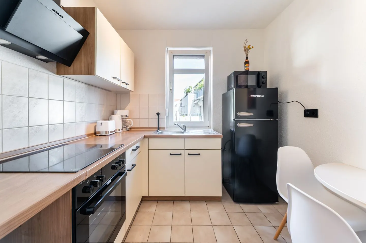 MonteurWohnung*DresdnerBlick* Bannewitz - Küche / Küchenzeile