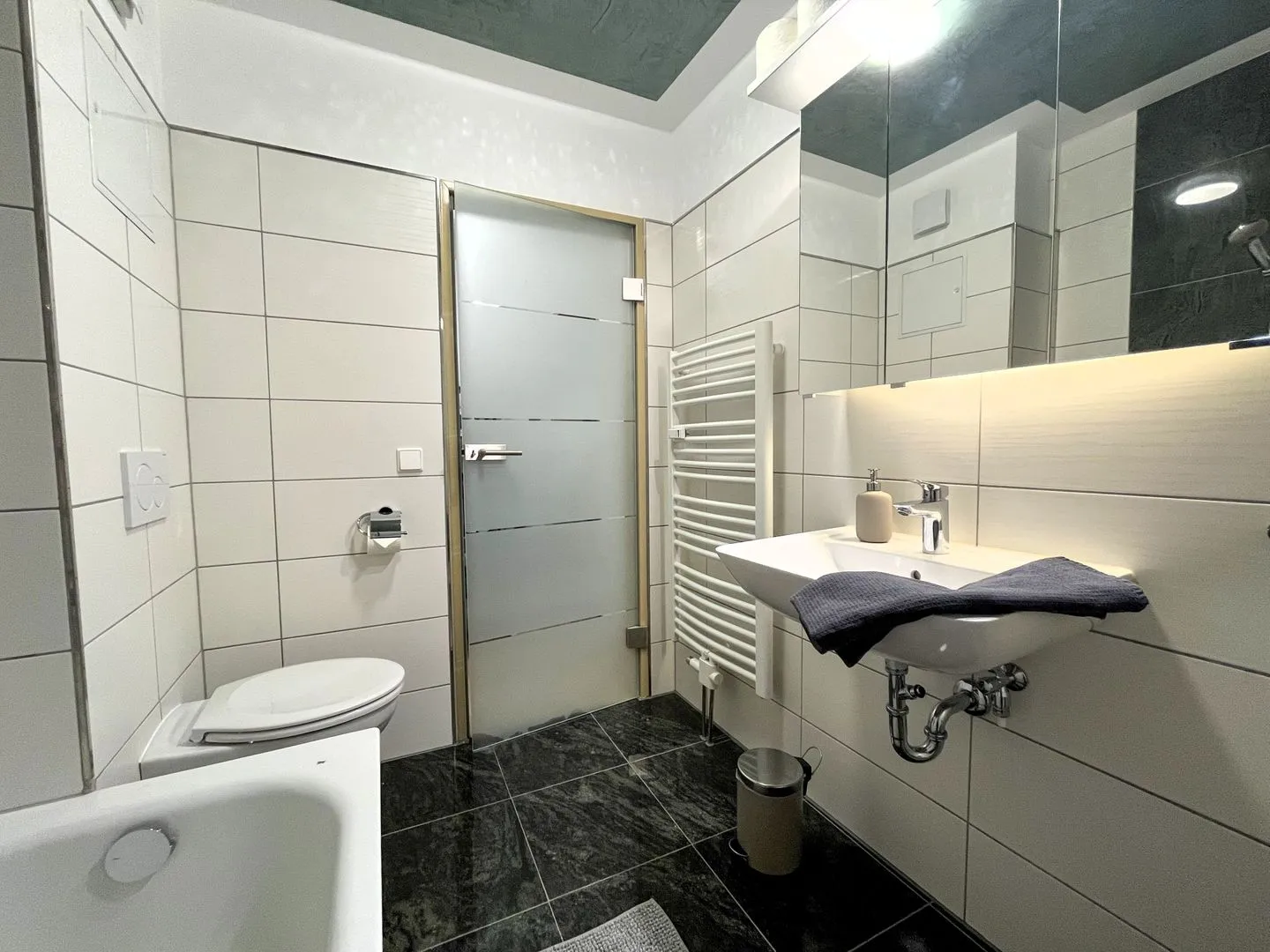 Wohnperle Neustadt - zentral, Parkplatz, Lift, Klimaanlage Dresden -