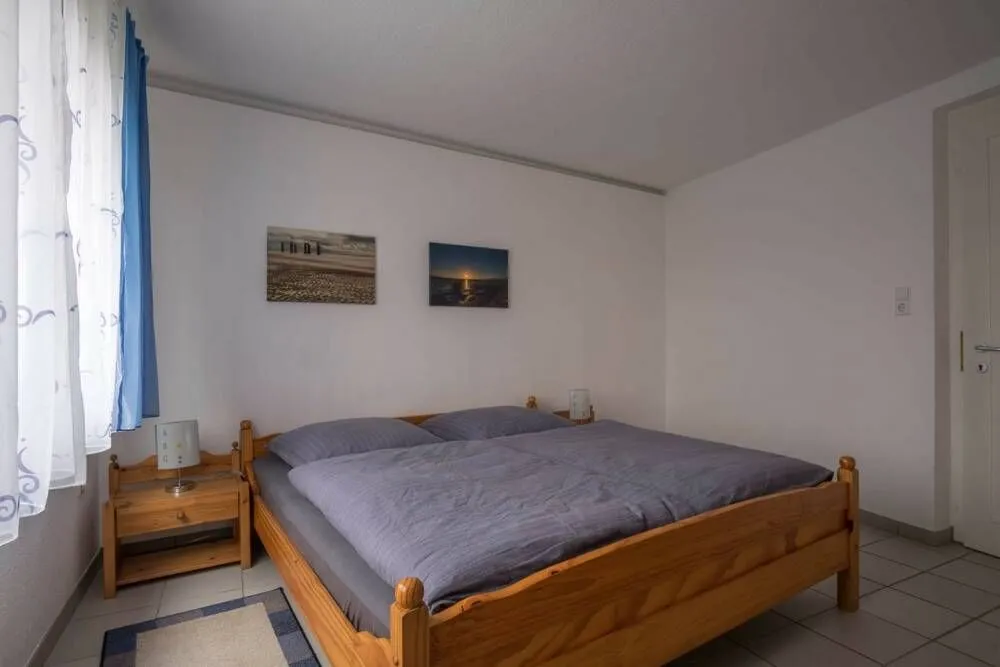 Ferienhaus Brossmann Norddeich - 1.Schlafzimmer