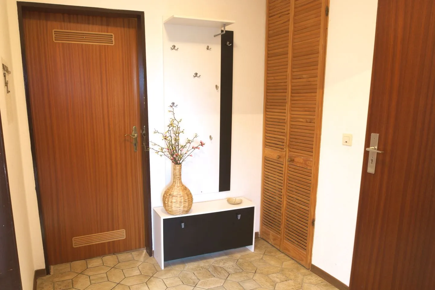Ferienwohnung Lohr am Deich Norddeich - Flur