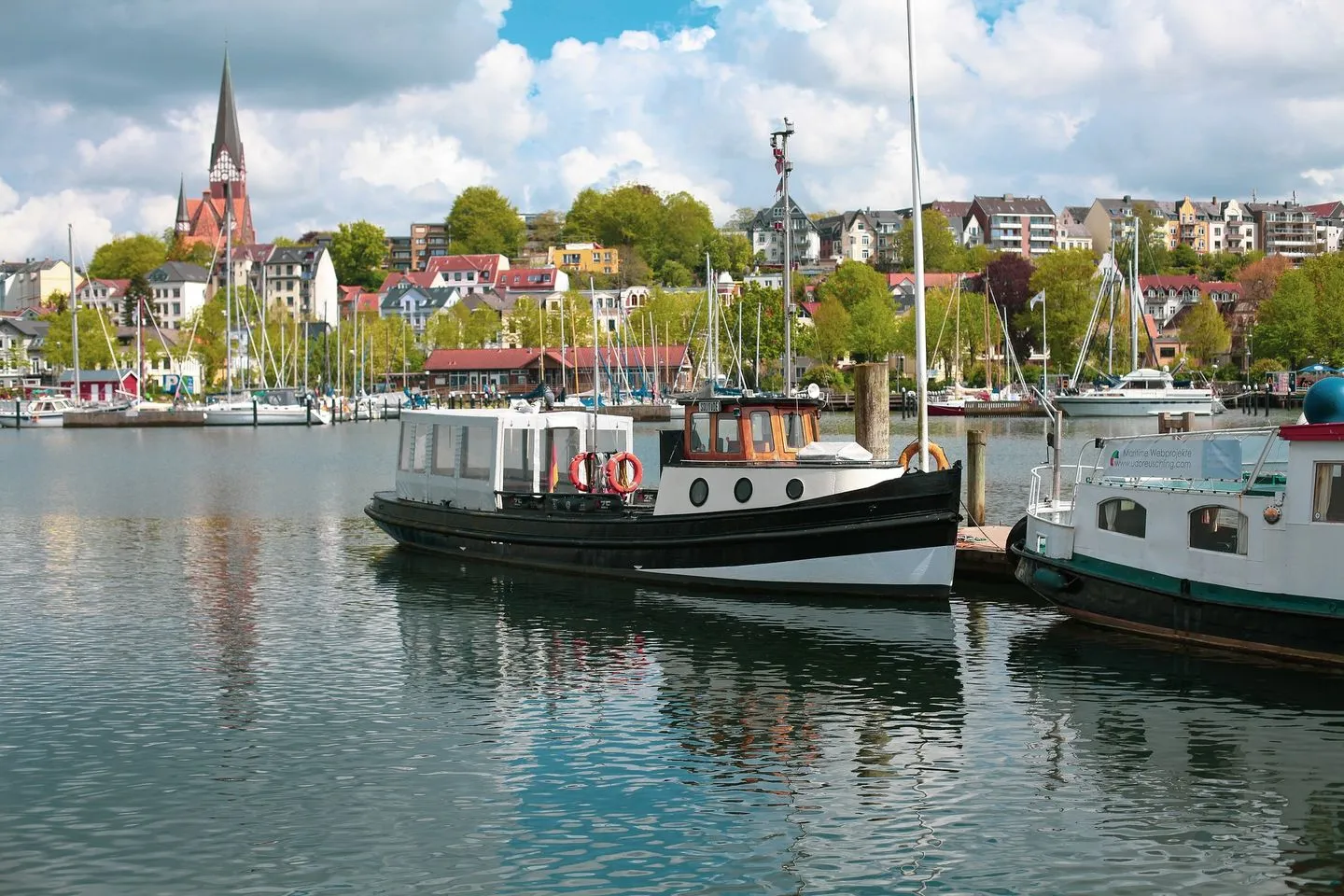 Reetdachkate Fuchsgraben Steinbergkirche - Museumshafen Flensburg