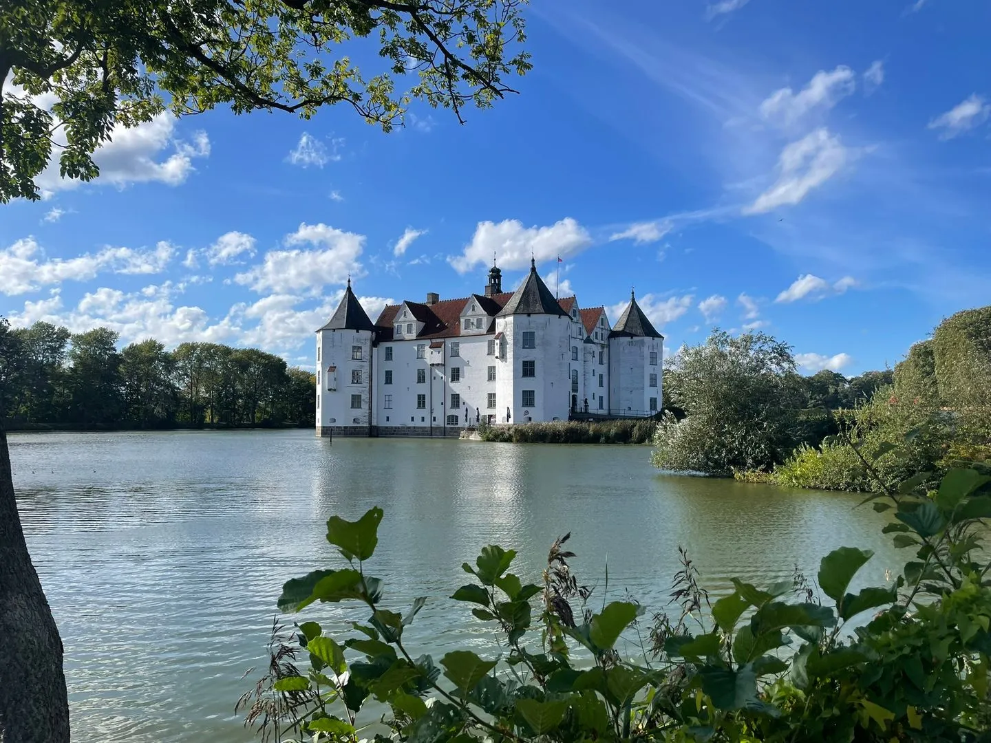 Reetdachkate Fuchsgraben Steinbergkirche - Wasserschloss Glücksburg