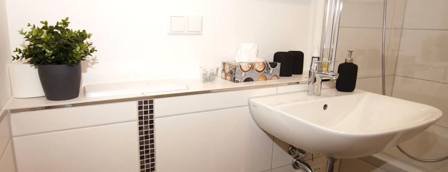 Friedrichs Stübchen *modern*Innenstadt*Stellplatz* Dresden - Bathroom