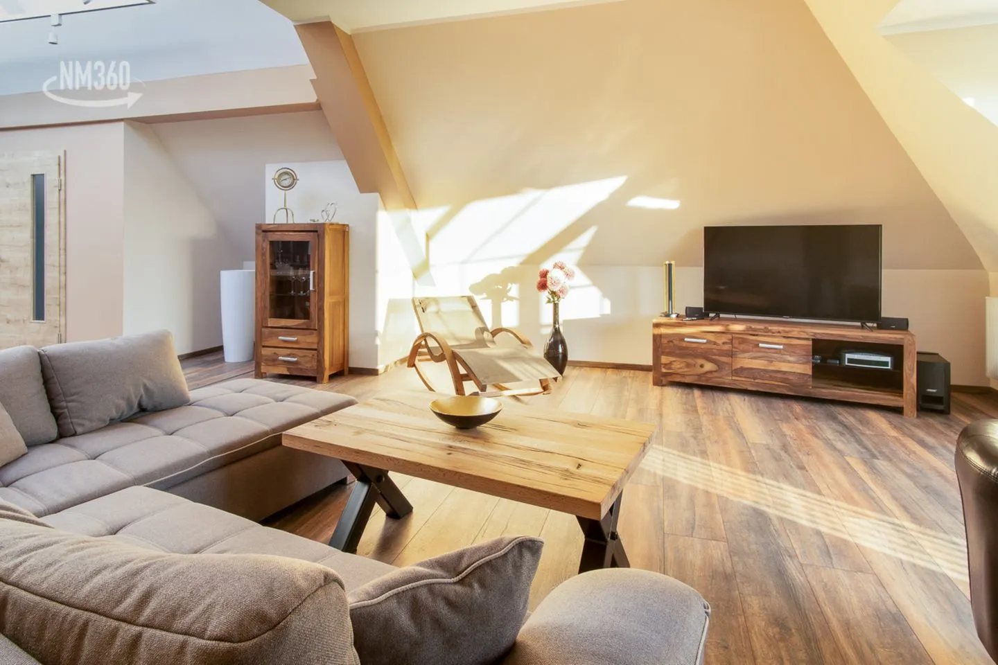 Wohnung 8 - Suite Odins HALLE Lobbe - Wohnzimmer