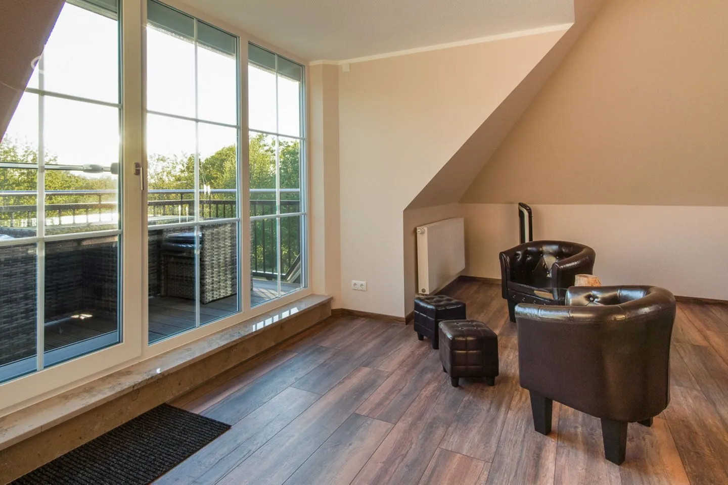 Wohnung 8 - Suite Odins HALLE Lobbe - Wohnzimmer