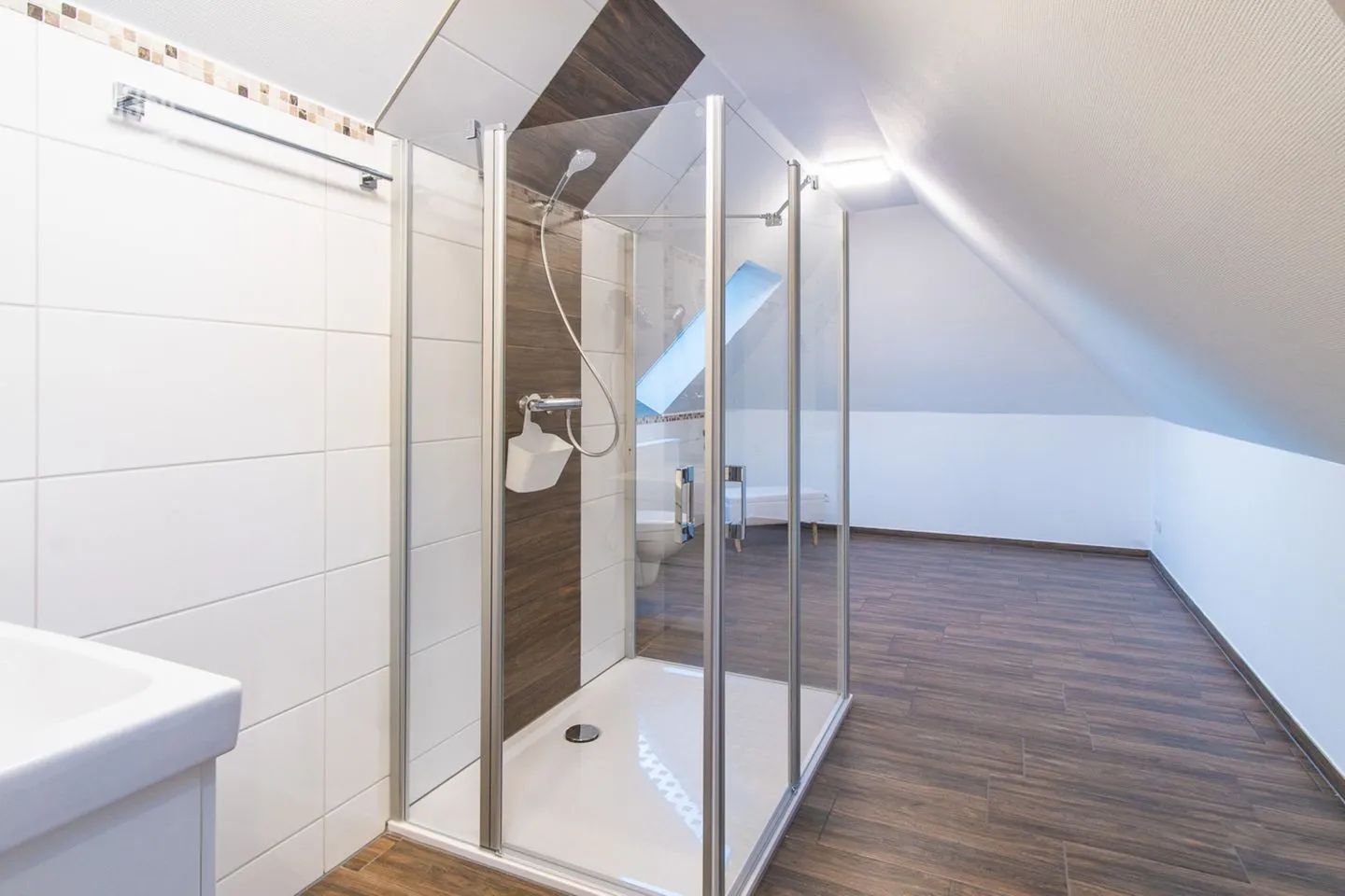 Wohnung 8 - Suite Odins HALLE Lobbe - Badezimmer