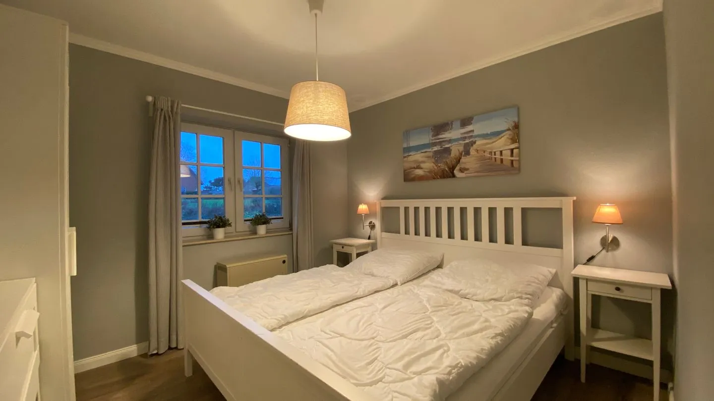 Seeschlößchen Ferienwohnung 4 Dithmarschen - Schlafzimmer