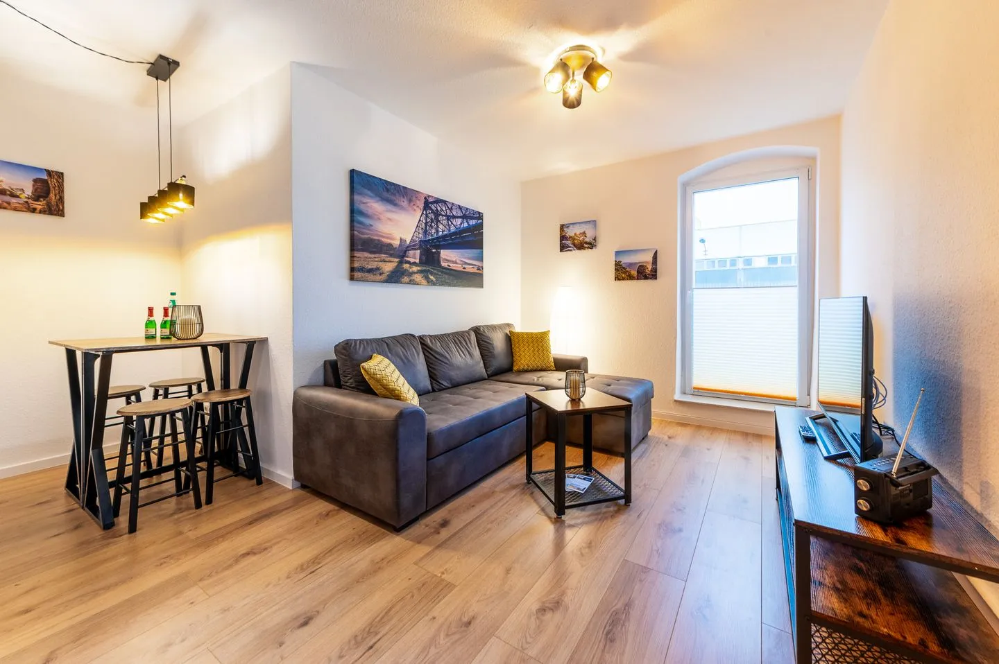 MonteurWohnung Sporbitzer Stübchen 2 Dresden - Wohnzimmer