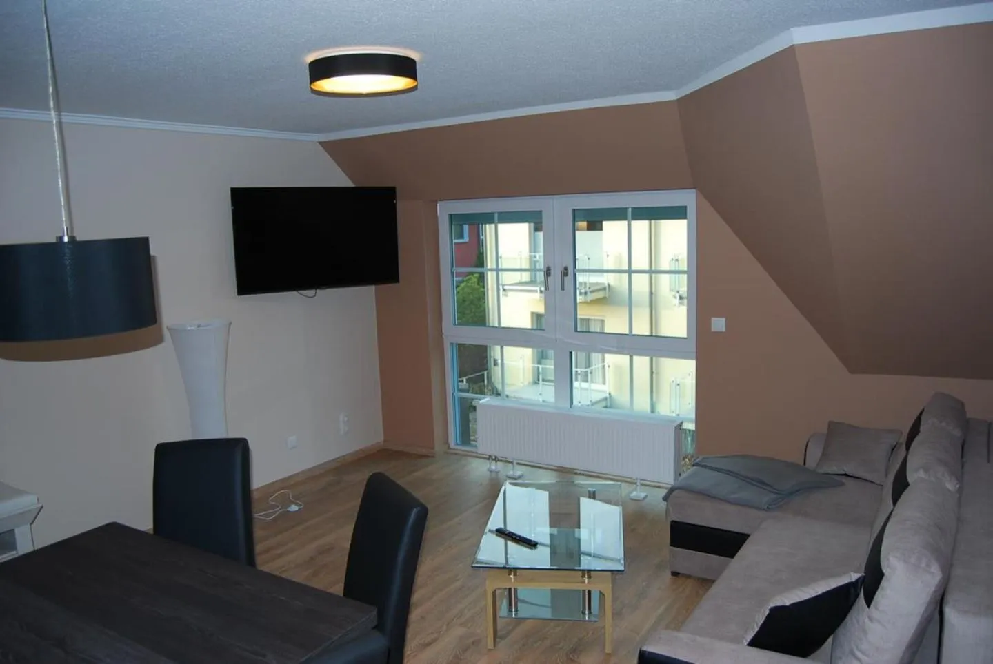 Wohnung 13 Lobbe - Wohnzimmer