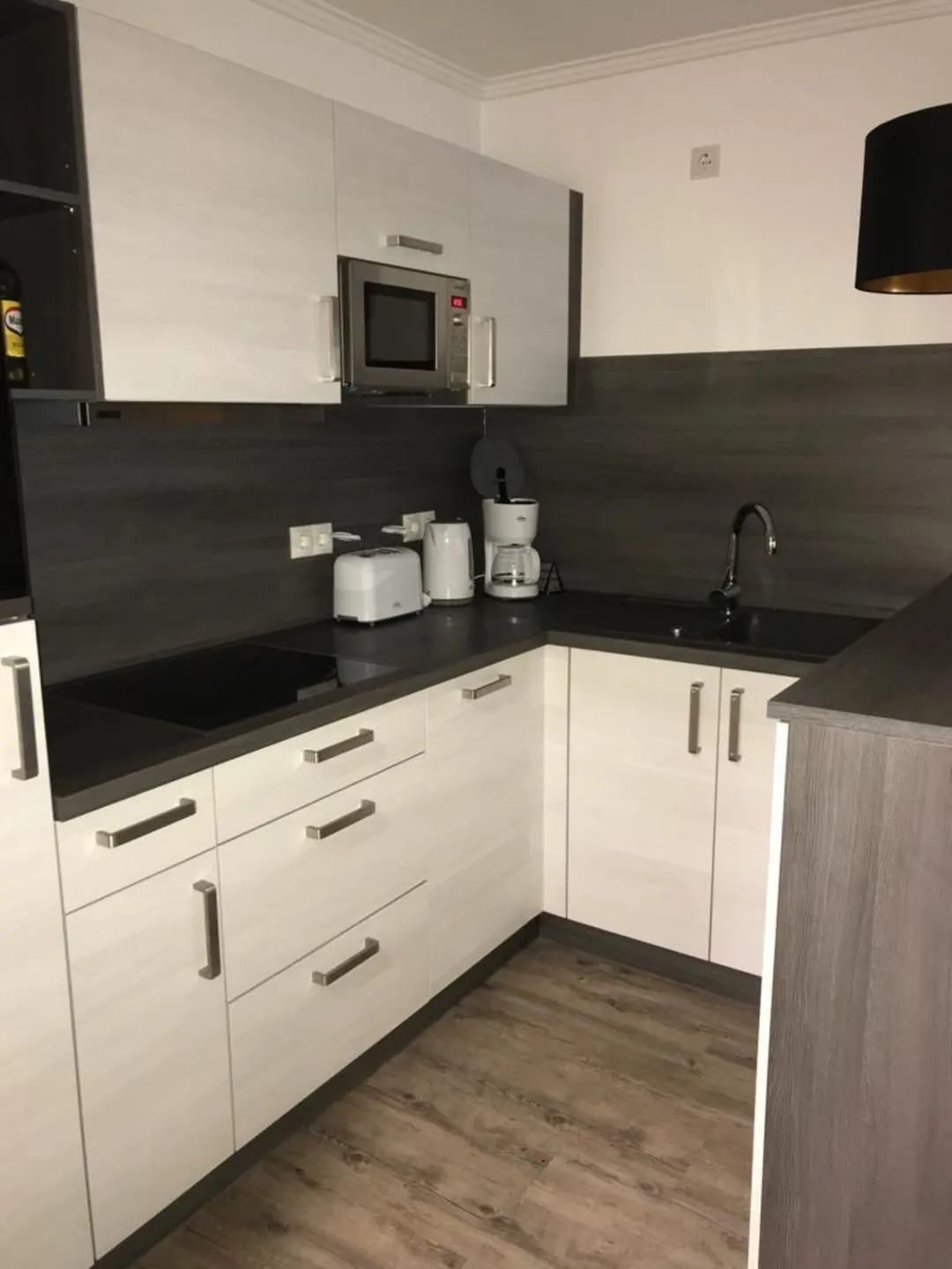 Wohnung 9 Lobbe - Küche / Küchenzeile