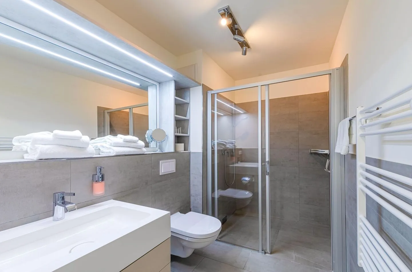 Quartier Lounge Waren (Müritz) - Badezimmer