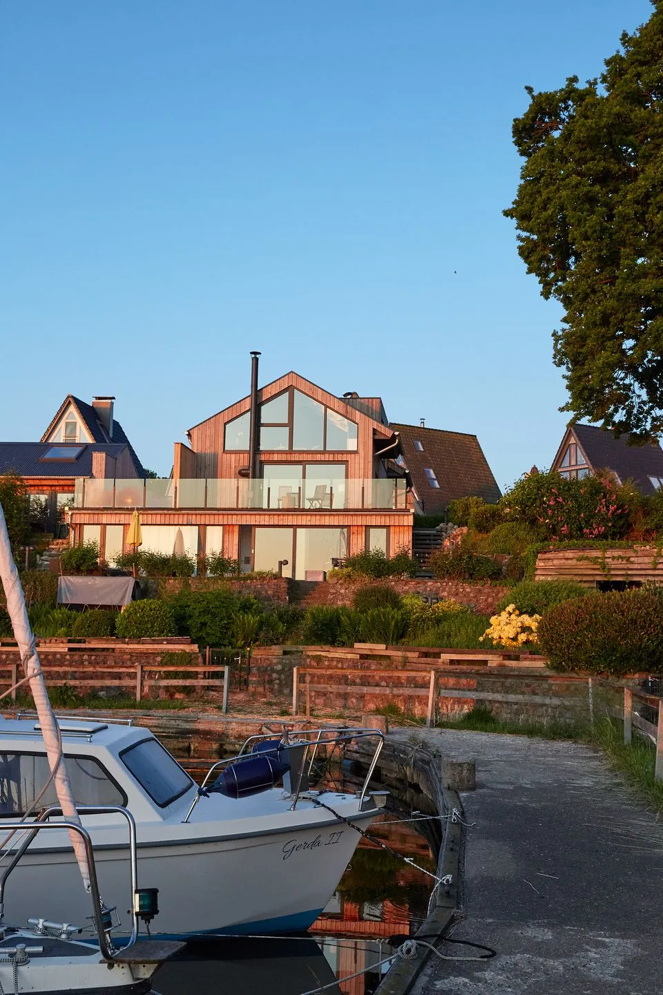 Entspannt Urlauben am Wasser: Ferienhaus "Schuppen 23" für bis zu vier Personen! Stexwig - Hauptansicht