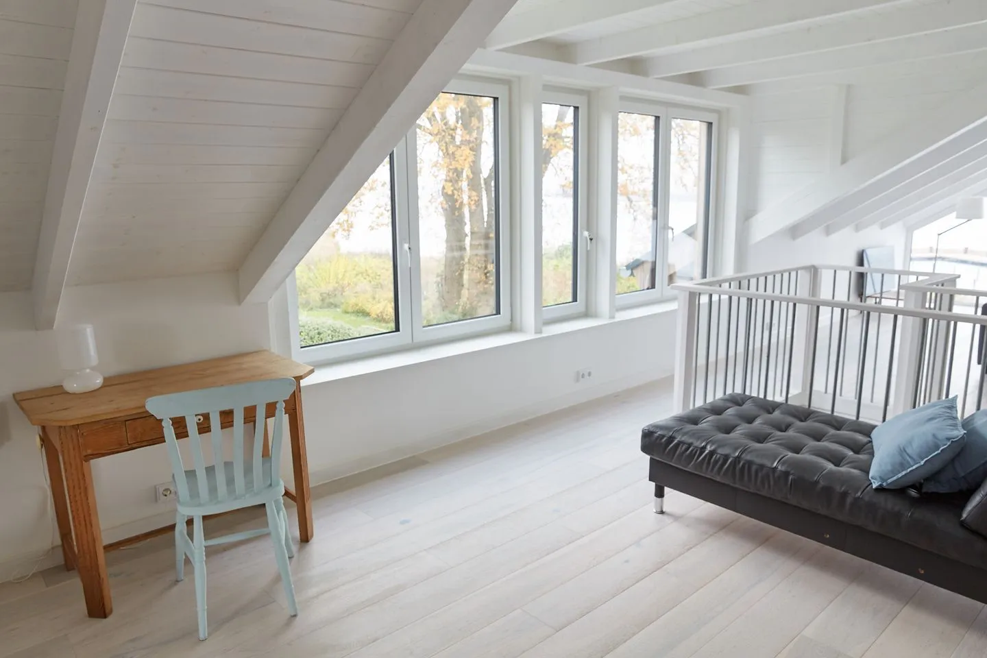 Entspannt Urlauben am Wasser: Ferienhaus "Schuppen 23" für bis zu vier Personen! Stexwig - Schlafzimmer