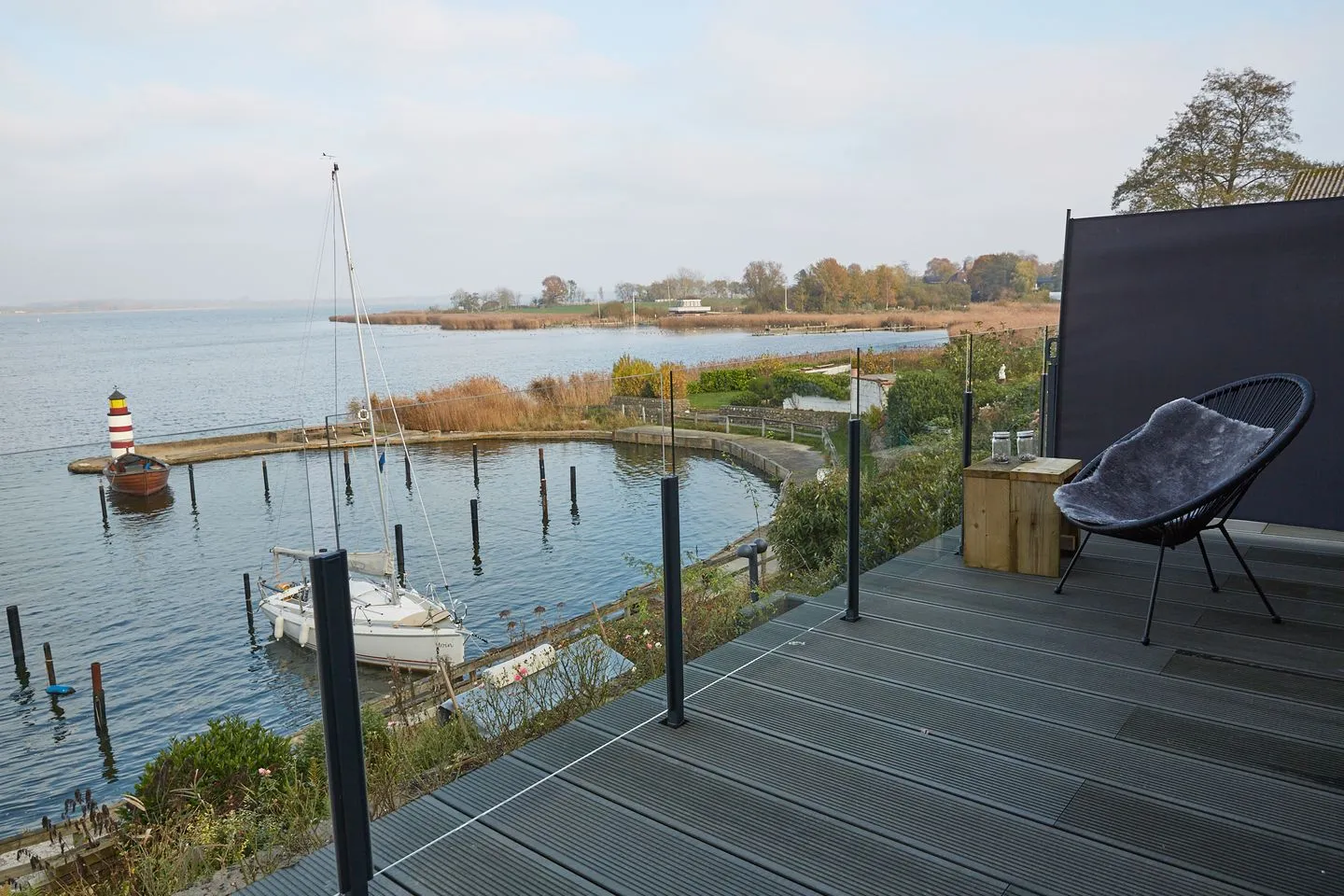 Entspannt Urlauben am Wasser: Ferienhaus "Schuppen 23" für bis zu vier Personen! Stexwig - Terrasse