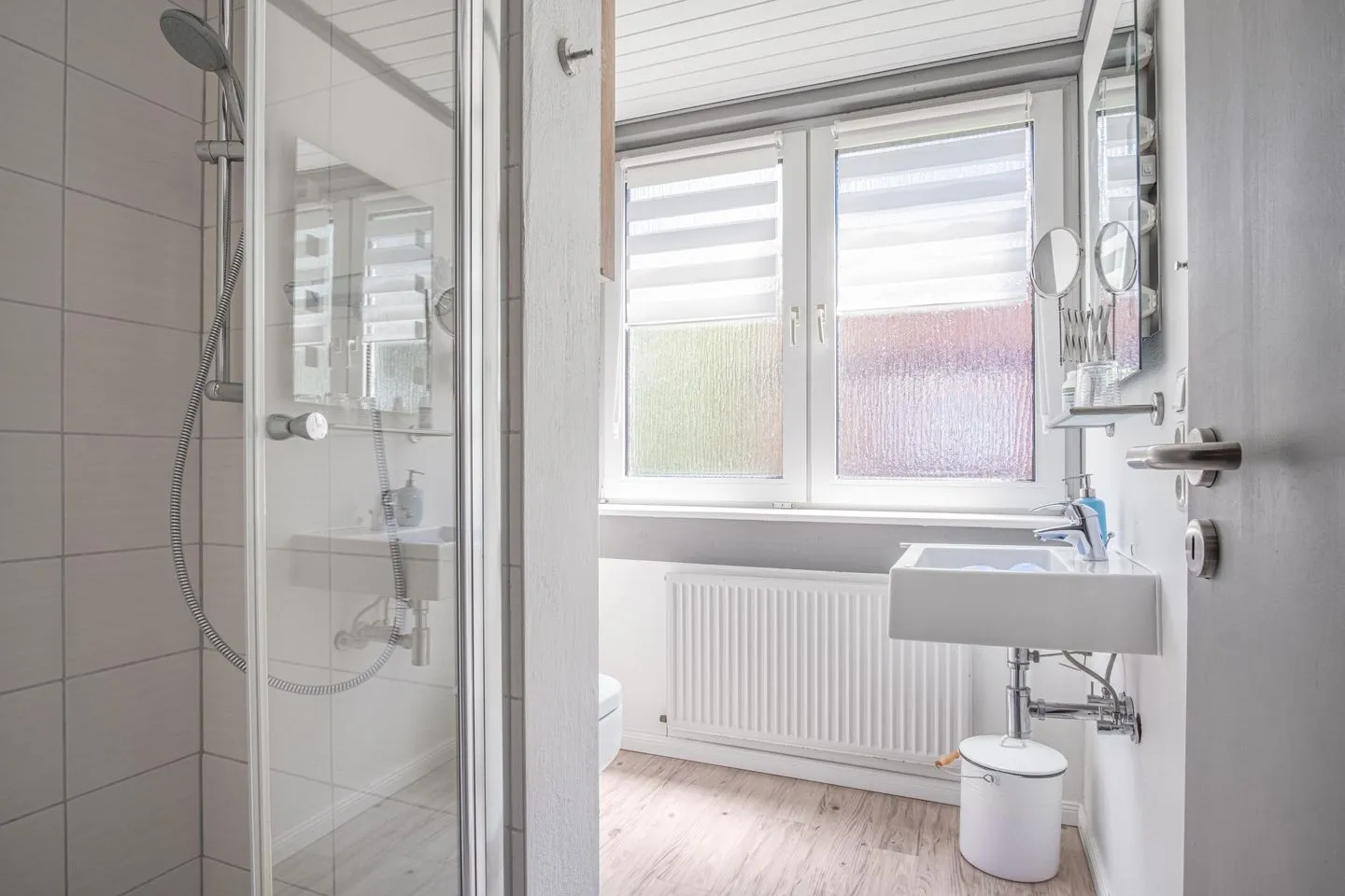 Ferienwohnung Deich & Chill Pellworm Pellworm - Badezimmer