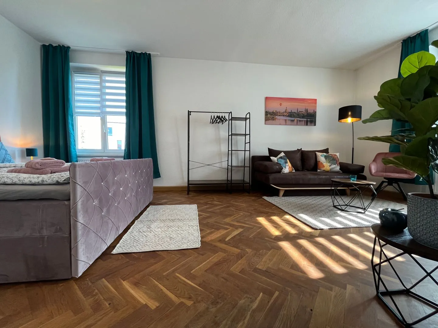 Wohnperle Oskar06 - zentral, Parkplatz Dresden - Wohnzimmer