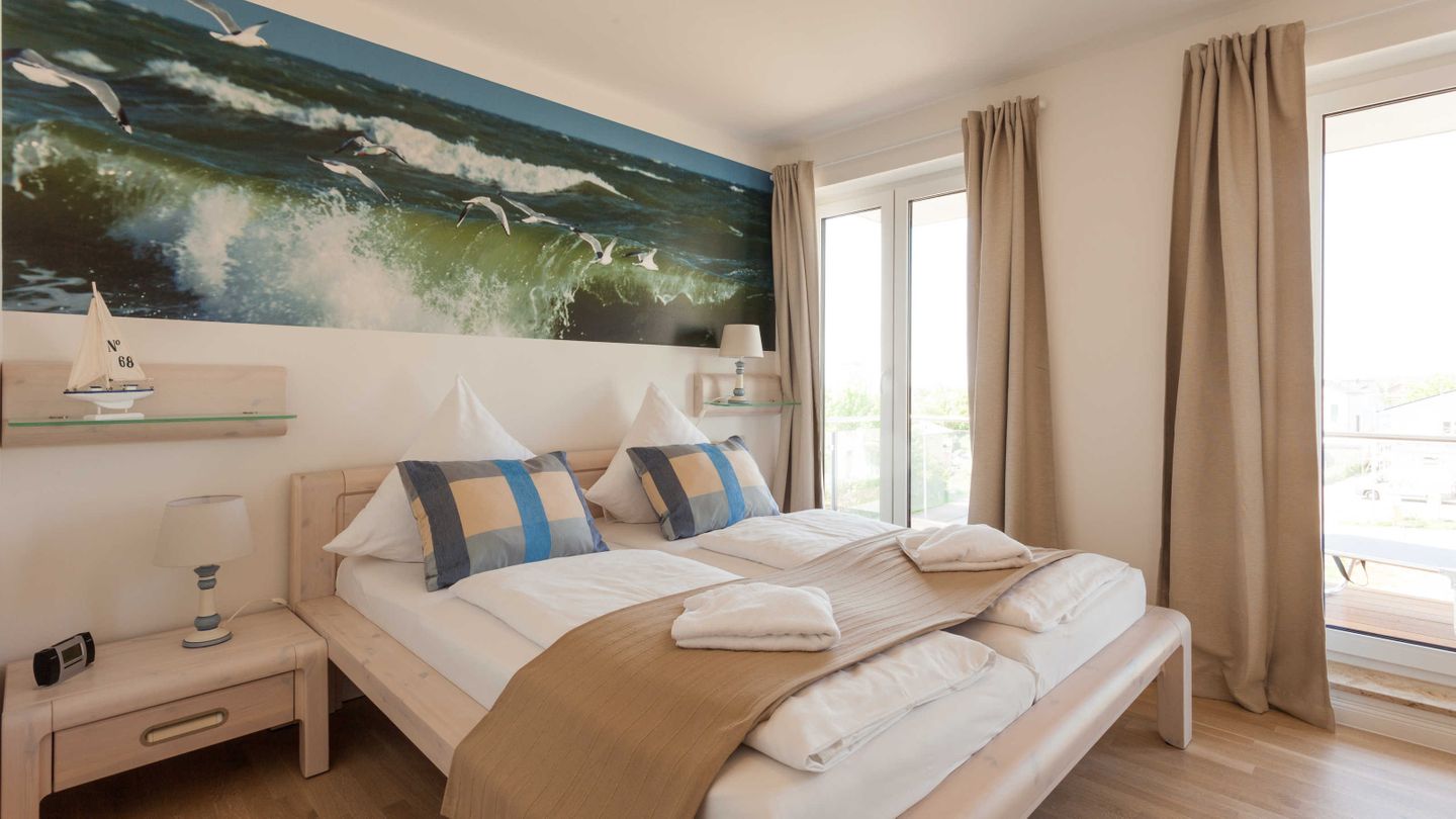 Schlafzimmer 1