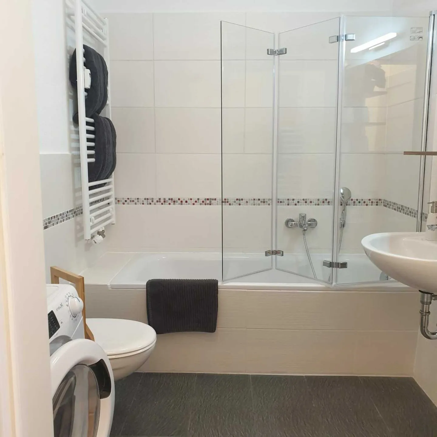 Wohnperle*Carré Charlott* 3 Pulsnitz - Badezimmer