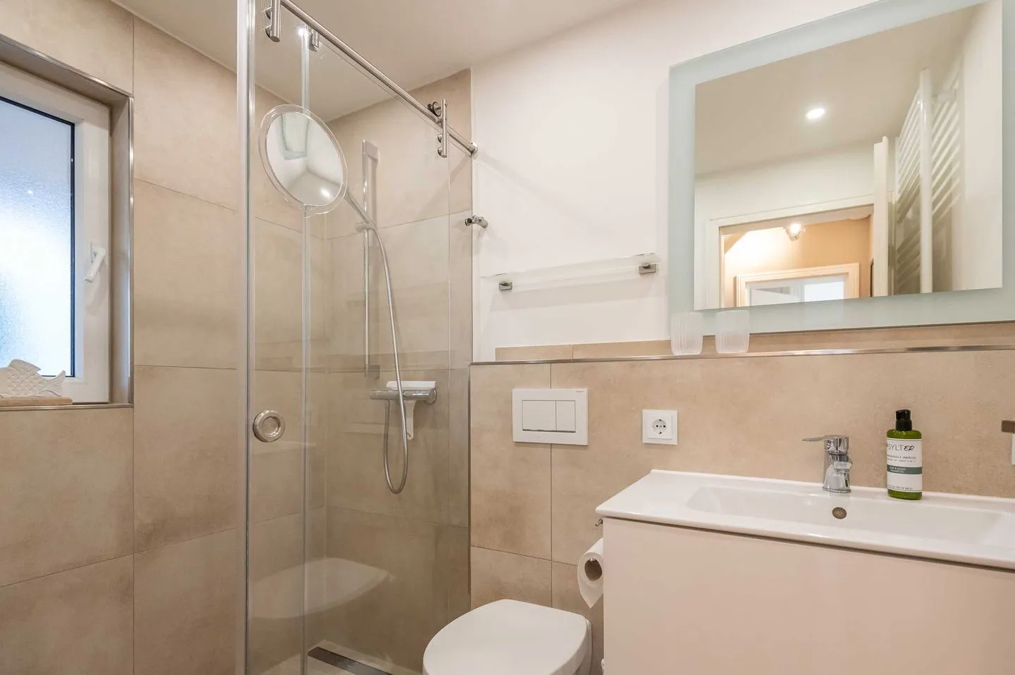 Haus Sonnentraum, Whg. 1 Westerland - Badezimmer