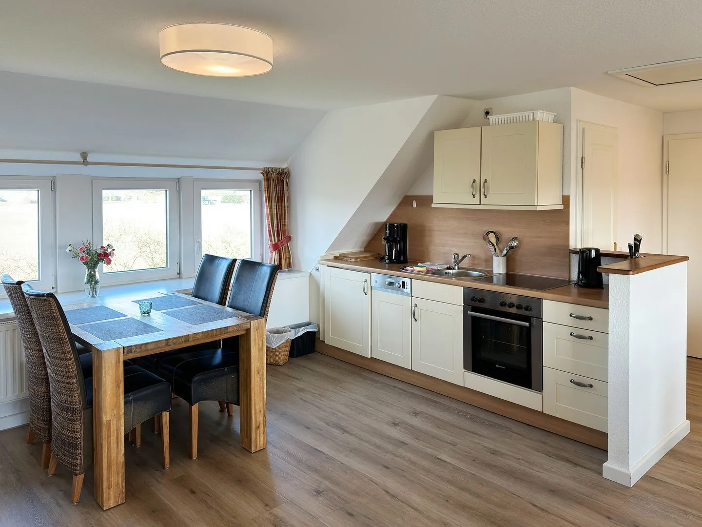 Haus Bräätlun Ferienwohnung Bräätlun 3 Norddorf auf Amrum - Küche / Küchenzeile