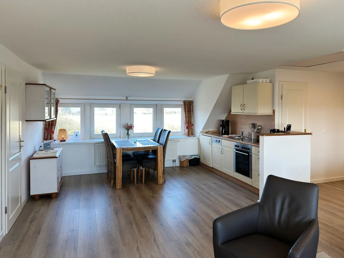 Haus Bräätlun Ferienwohnung Bräätlun 3 Norddorf auf Amrum - Küche / Küchenzeile