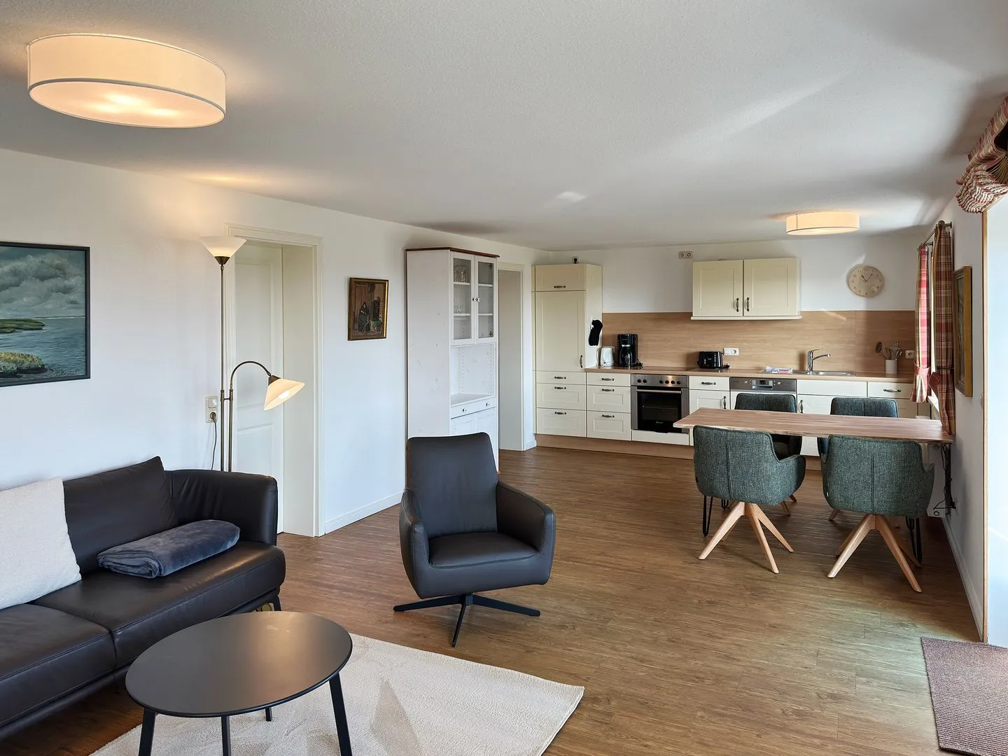 Haus Bräätlun Ferienwohnung Bräätlun 4 Norddorf auf Amrum - Küche / Küchenzeile