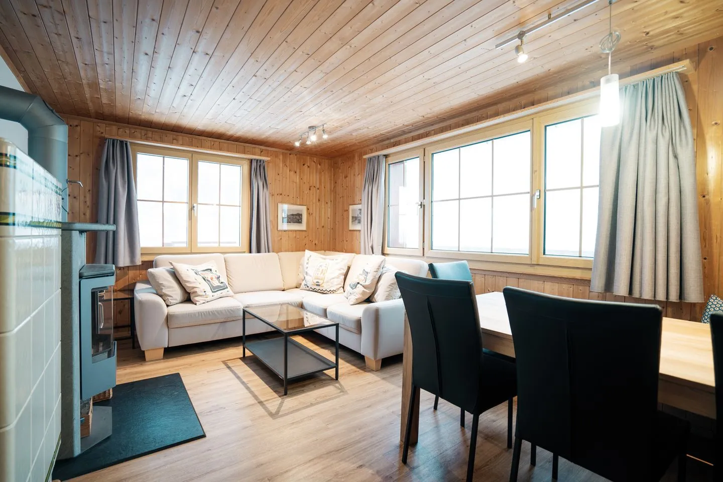 Chalet Chapfwald Arvenbüel - Wohnzimmer