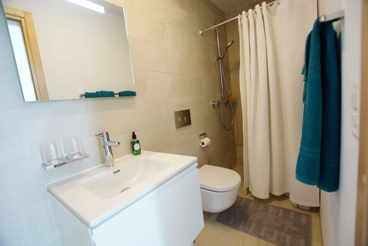 Apartment Bijou am Bach Amden - Badezimmer