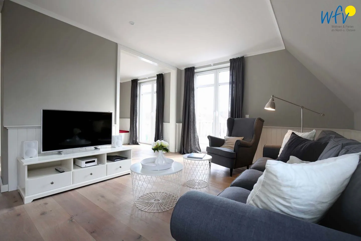 Ferienhaus Charlotte 48 Feriendoppelwohnung Charlotte Wangerooge - Wohnzimmer