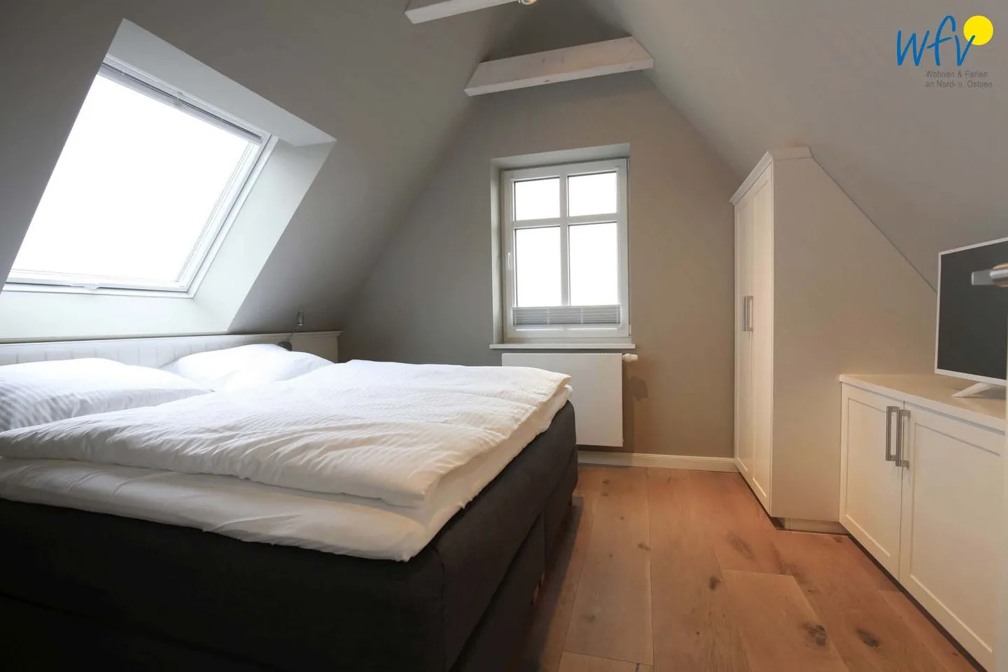 Ferienhaus Charlotte 48 Feriendoppelwohnung Charlotte Wangerooge - Schlafzimmer