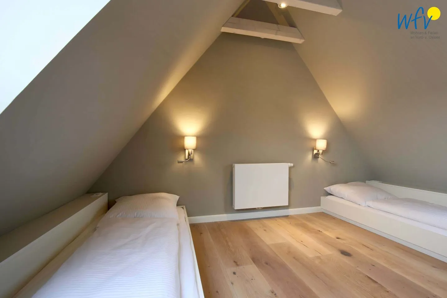 Ferienhaus Charlotte 48 Feriendoppelwohnung Charlotte Wangerooge - Schlafzimmer