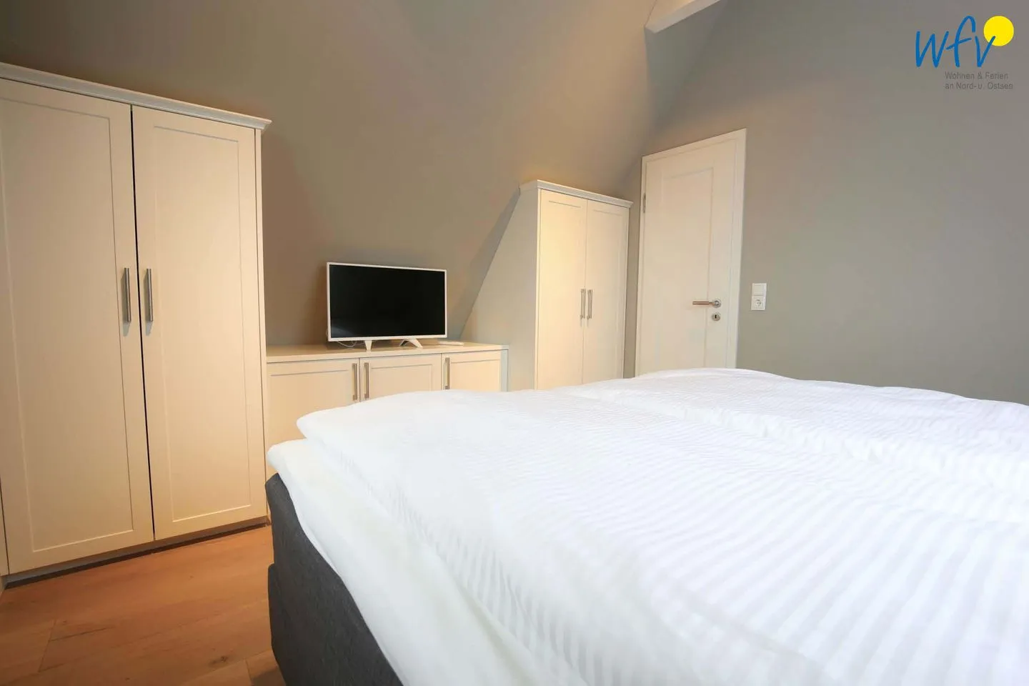 Ferienhaus Charlotte 48 Feriendoppelwohnung Charlotte Wangerooge - Schlafzimmer