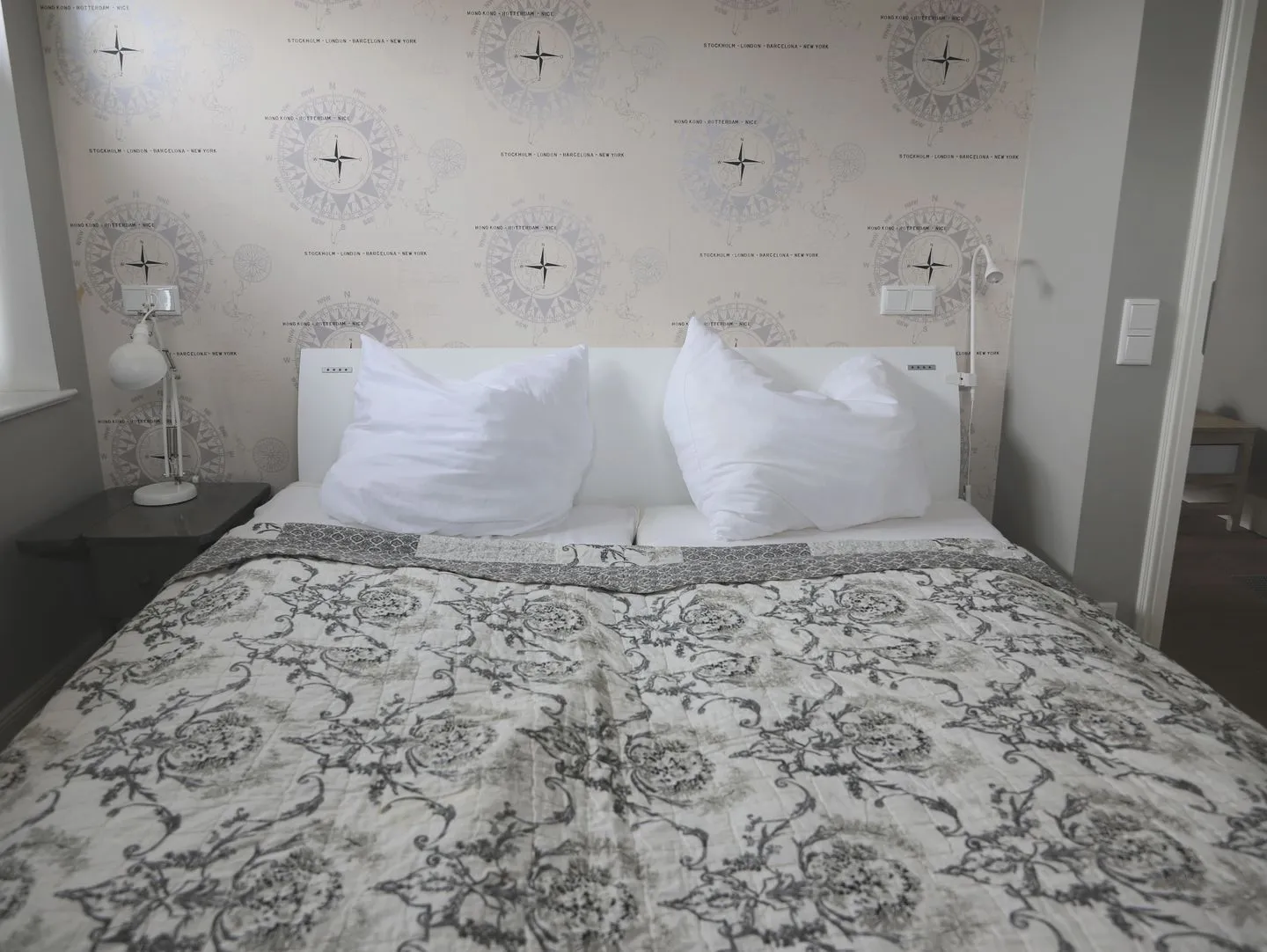Berthin-Bleeg-Str. 1, W3, Kliffkoje Wenningstedt - Bett