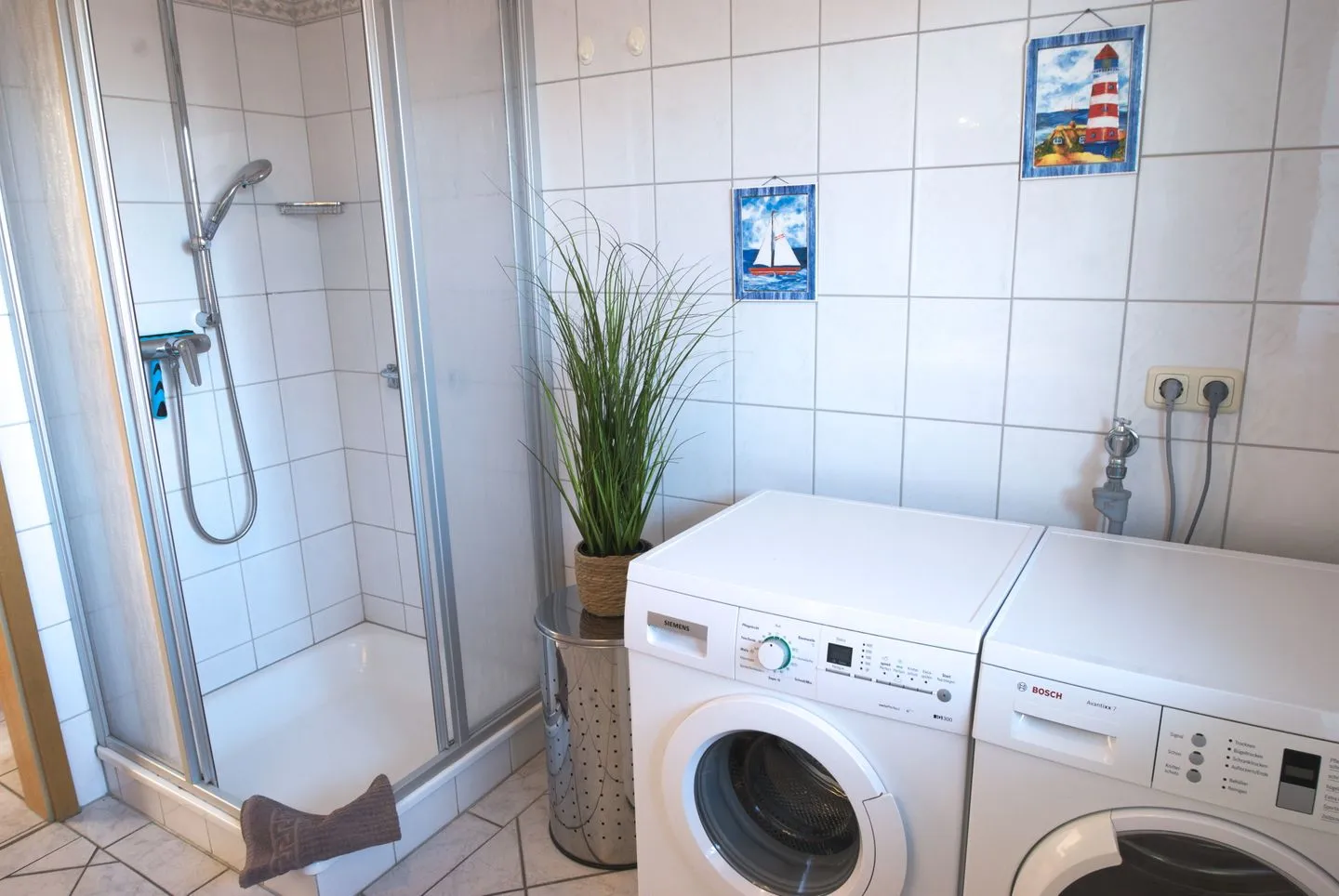Ferienwohnung Claudia Norddeich - Badezimmer