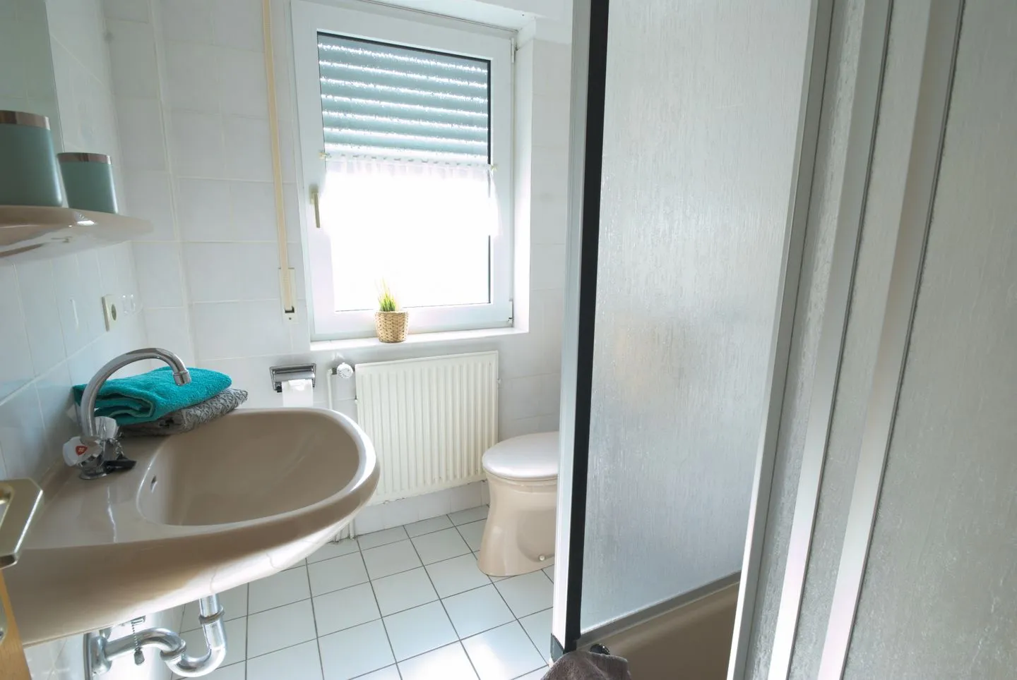 Ferienwohnung Robbe Norddeich - Badezimmer