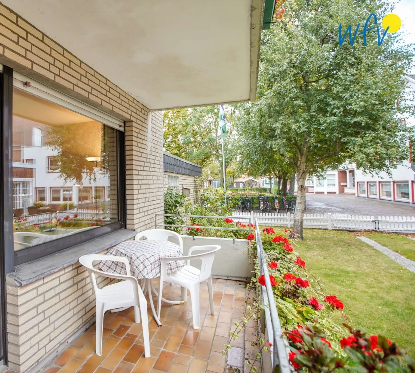 Haus Bonhuis Ferienwohnung Gartenblick Borkum - Balkon