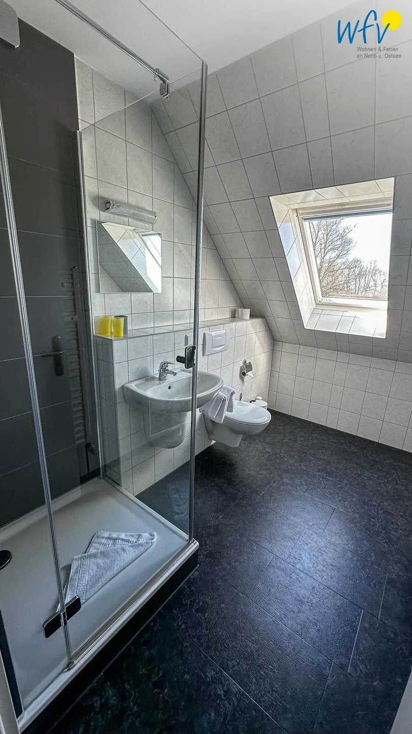Haus Windland Ferienwohnung 10 Rügen - Dranske - Badezimmer