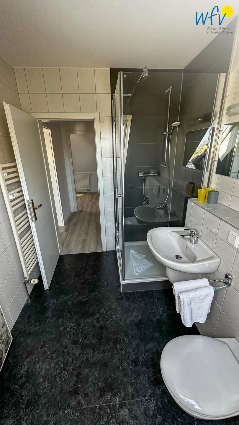 Haus Windland Ferienwohnung 10 Rügen - Dranske - Badezimmer
