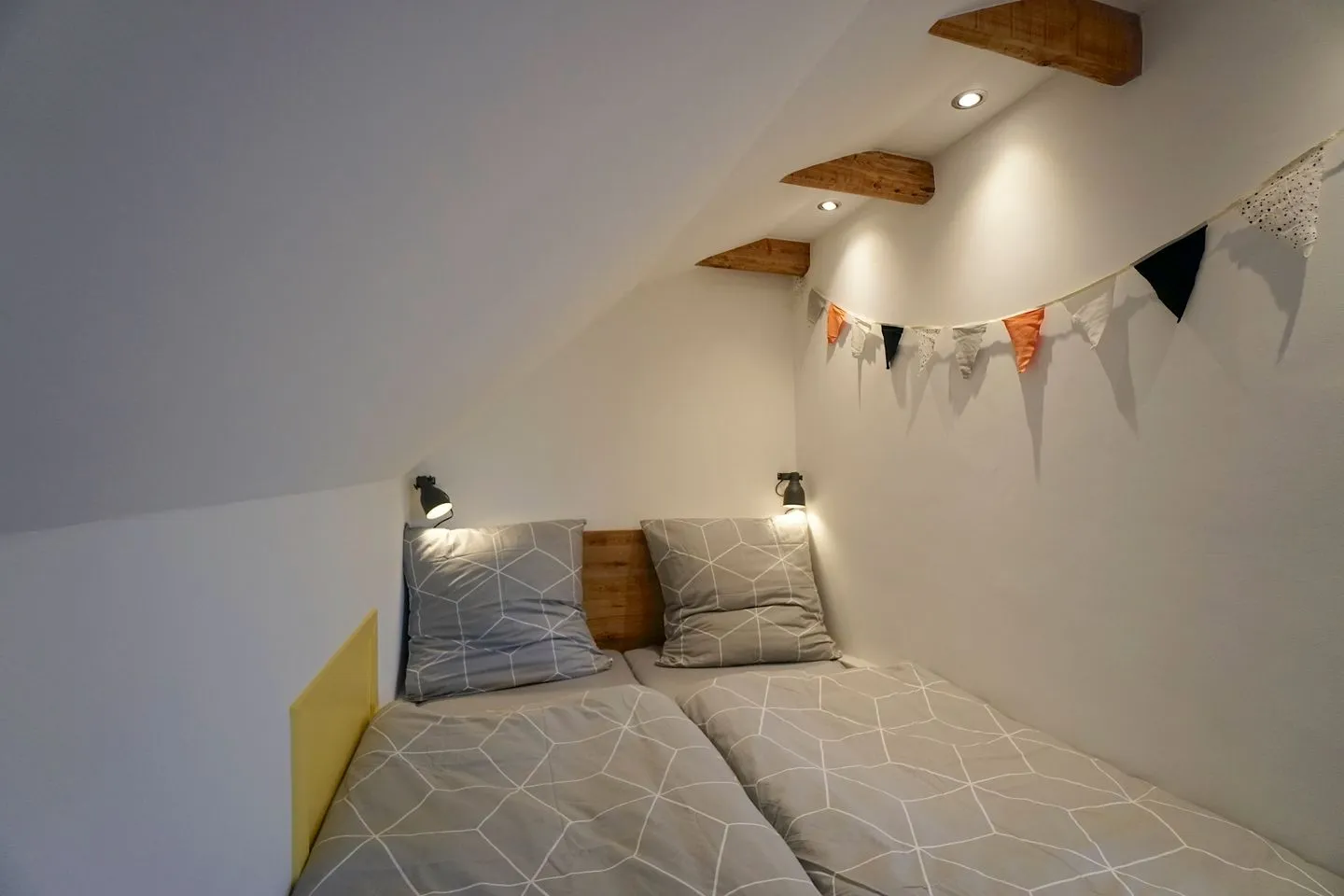 Raabennest - Bewusst Genießen: Junges Wohnen im Alten Dorf Schleswig - Schlafzimmer