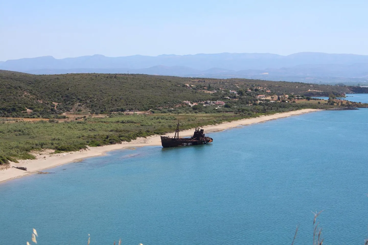 Landschaft von Valtaki und Lakonische Bucht