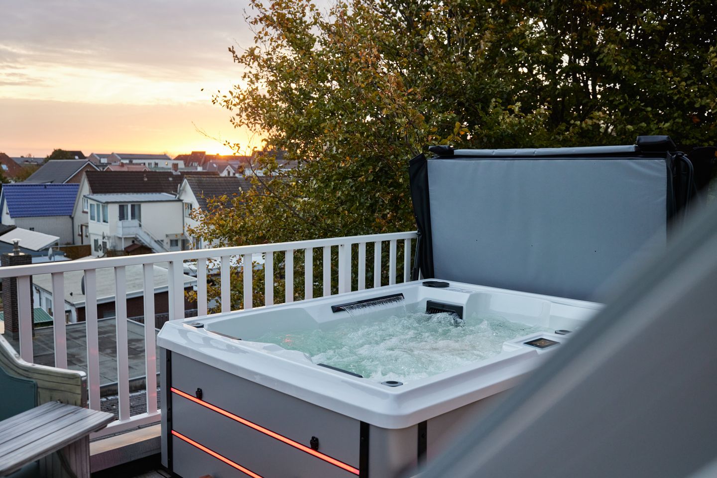 WOLKEN.NEST Penthouse-Suite,  Whirlpool