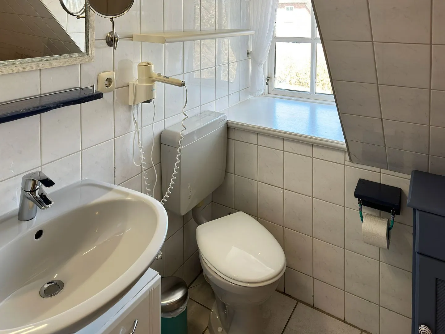Hüs Sanskiin Ferienwohnung *Goodshenk* Süddorf auf Amrum - Badezimmer