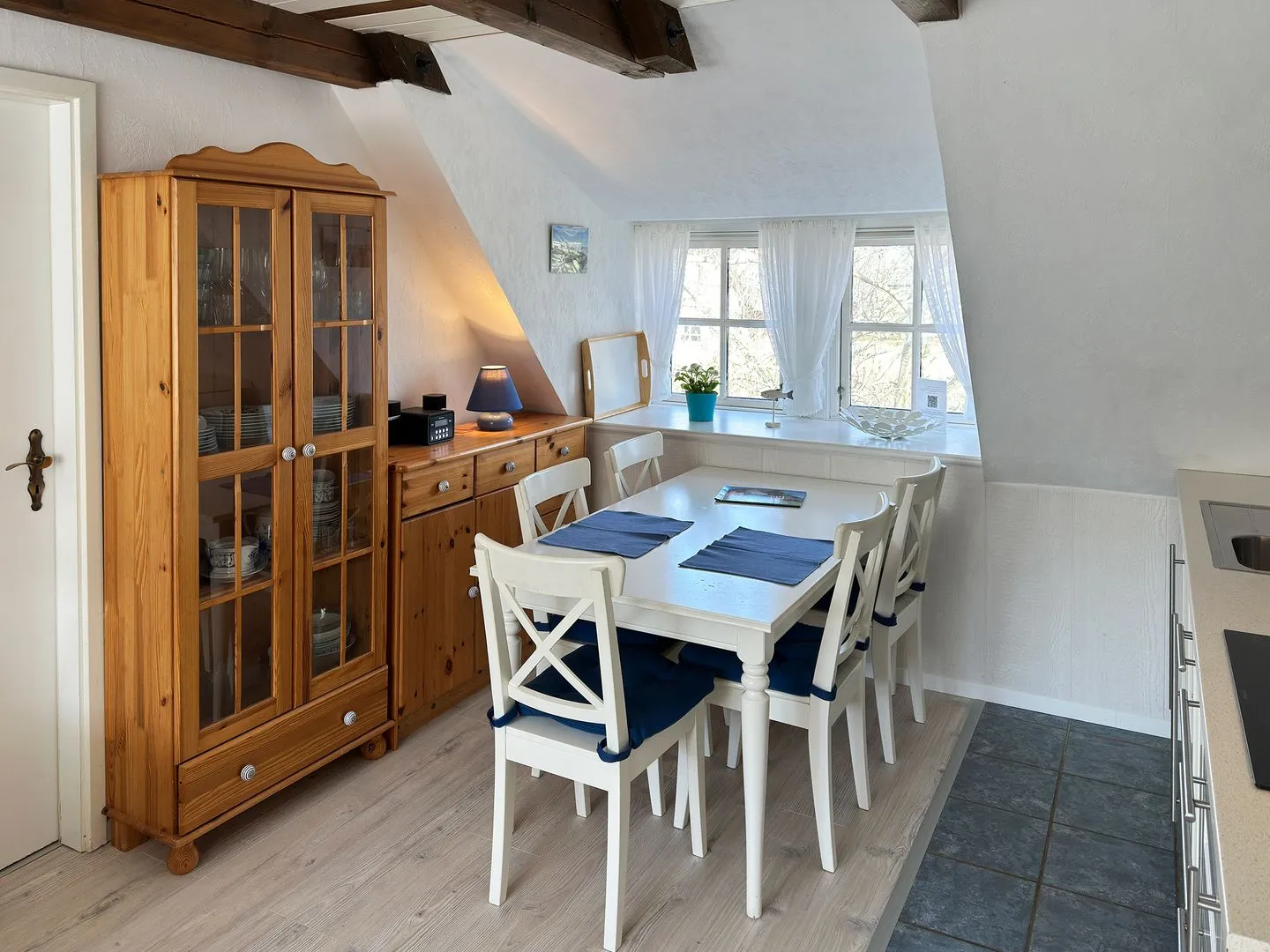 Hüs Sanskiin Ferienwohnung *Goodshenk* Süddorf auf Amrum - Küche / Küchenzeile