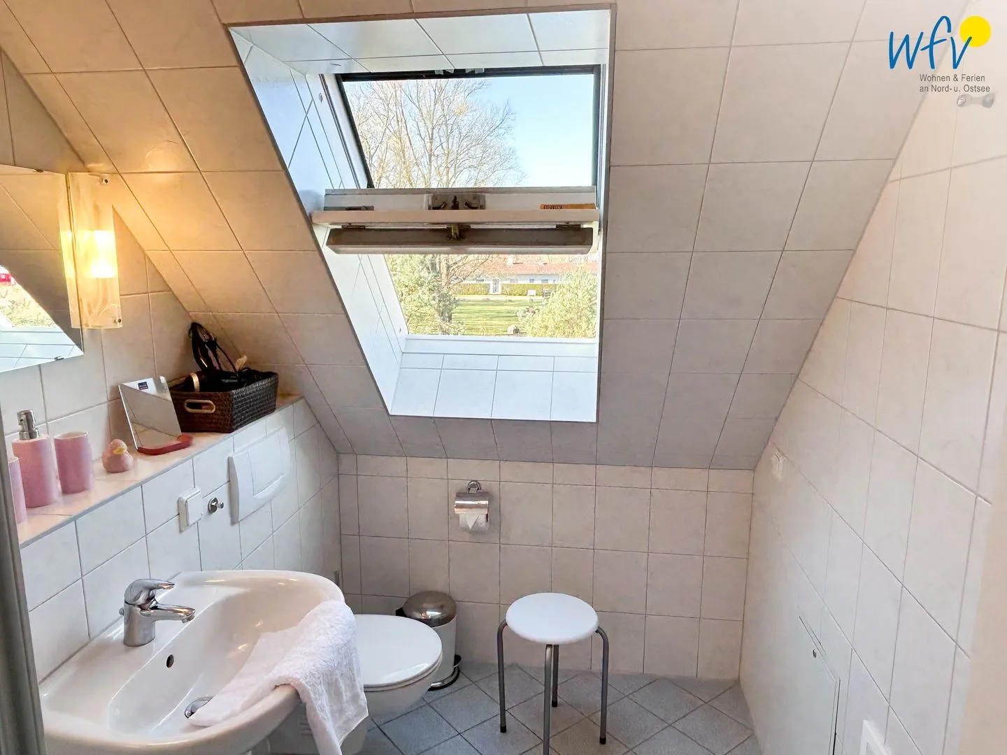 Haus Windland Ferienwohnung Boddenblick Rügen - Dranske - Badezimmer