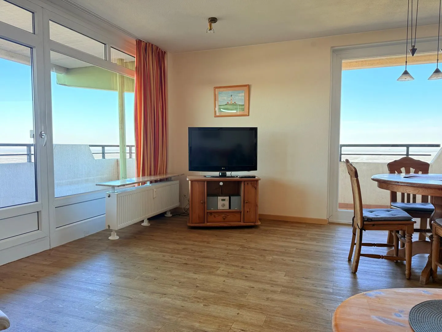 Panorama Whg 76, 5. OG - Wohnzimmer