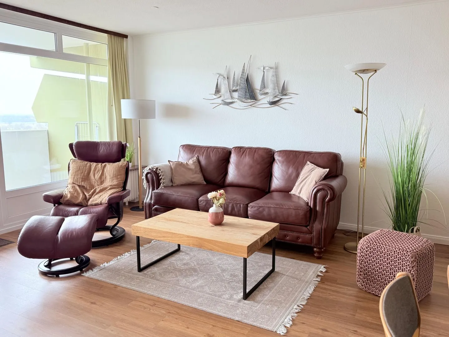 Panorama Whg. 111, 8. OG - Wohnzimmer
