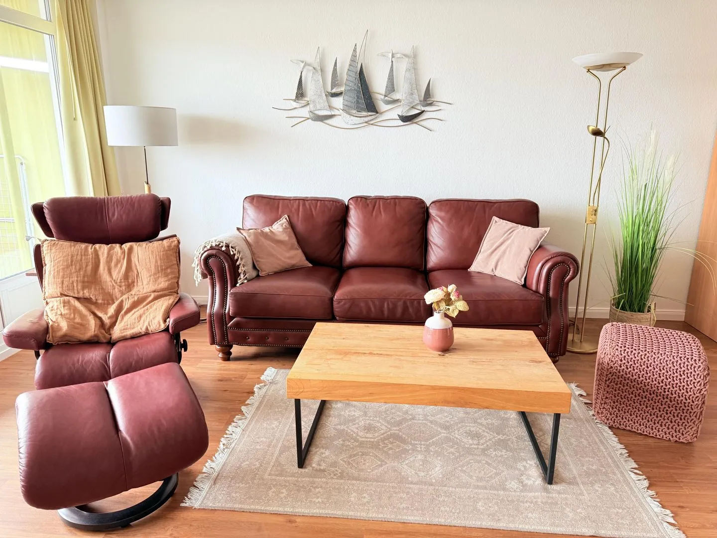 Panorama Whg. 111, 8. OG - Wohnzimmer