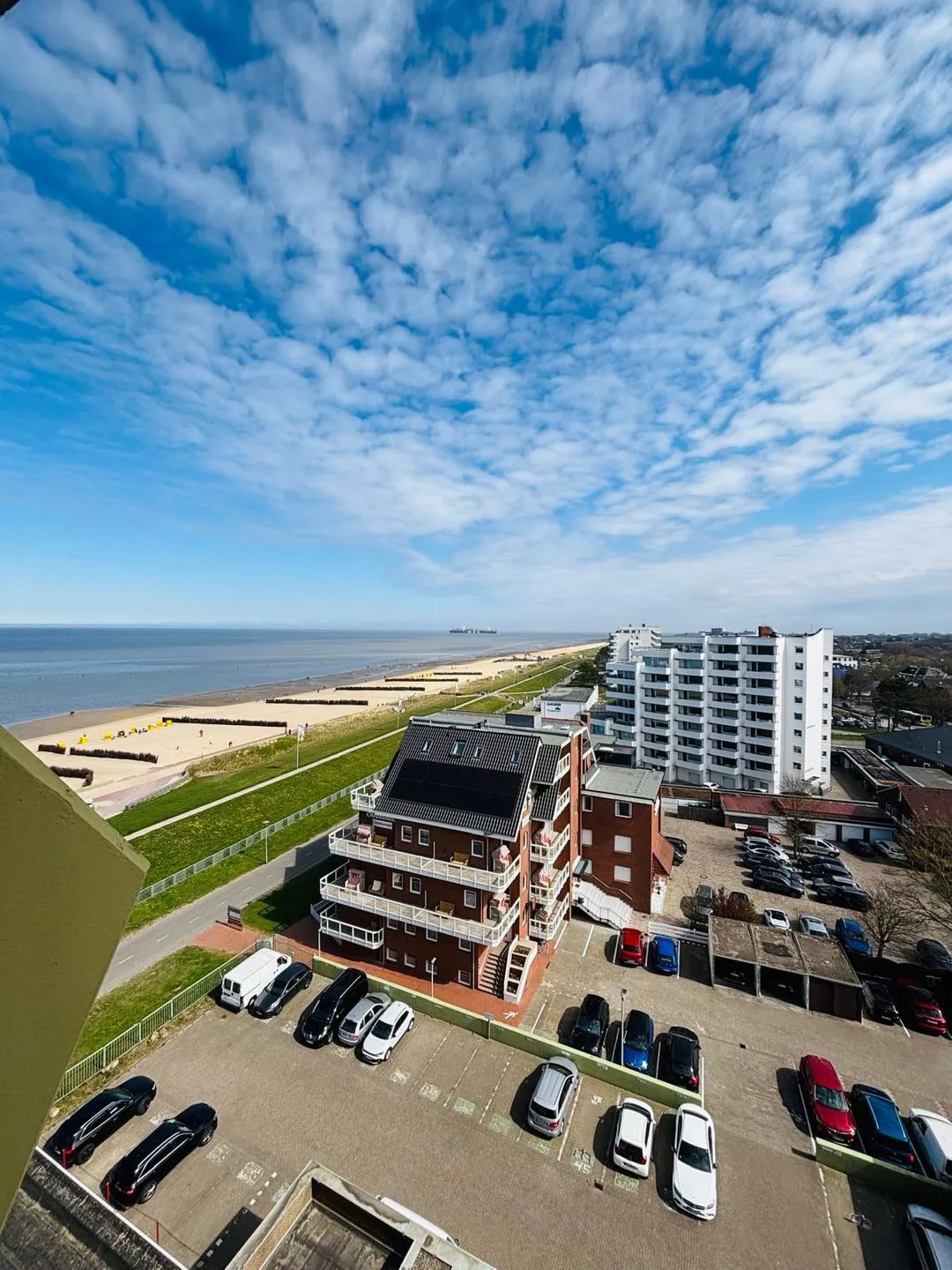 Panorama Whg. 111, 8. OG - Balkon
