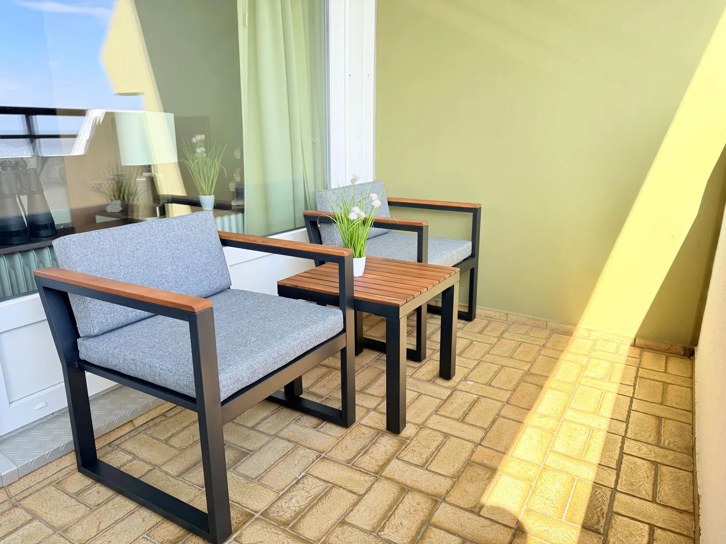 Panorama Whg. 111, 8. OG - Balkon